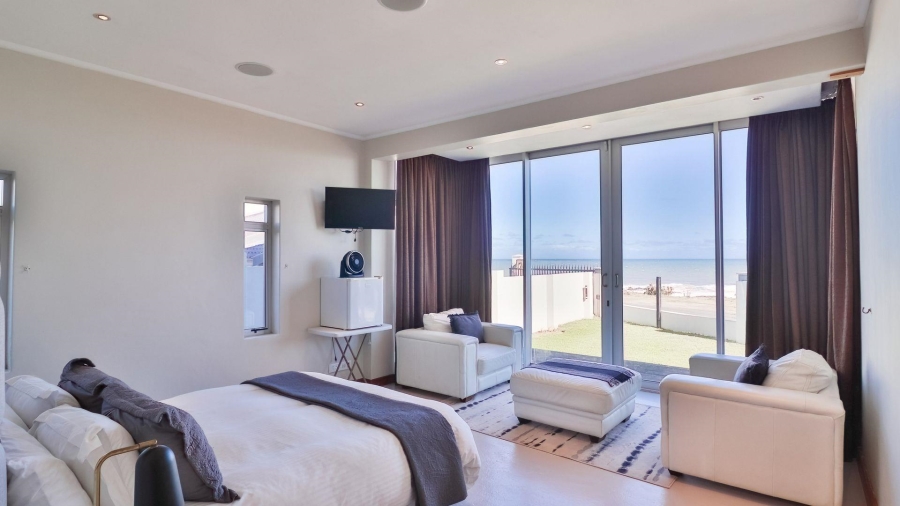 5 Bedroom Property for Sale in Gonubie Eastern Cape